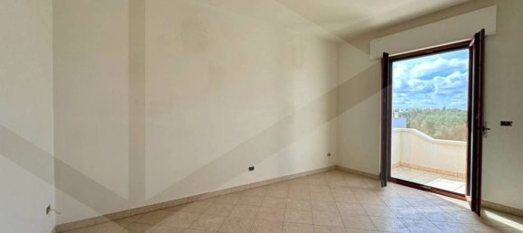 5 rooms Apartment in Carovigno, Italy No. 28009 15