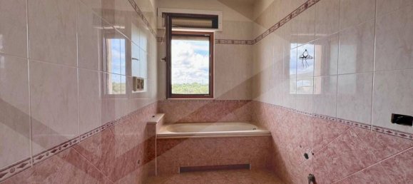 5 rooms Apartment in Carovigno, Italy No. 28009 8