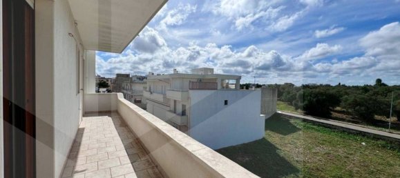 5 rooms Apartment in Carovigno, Italy No. 28009 13