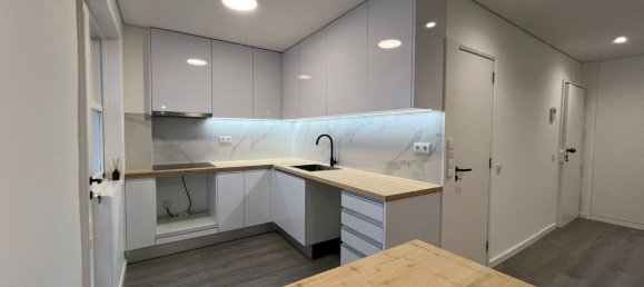 2 bedrooms Apartment in Porto, Portugal No. 189899 25