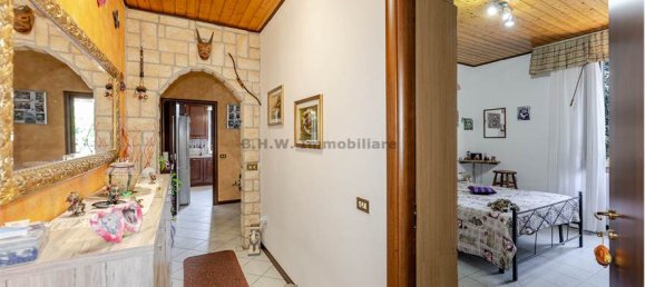 Квартира с 2 спальнями в Леджуно, Италия № 326721 20