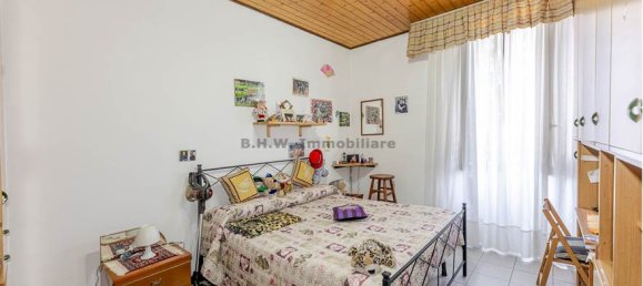 Квартира с 2 спальнями в Леджуно, Италия № 326721 12