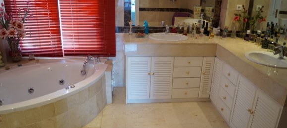 7 Schlafzimmer Stadthaus in Marbella, Spain, Nr. 84917 6