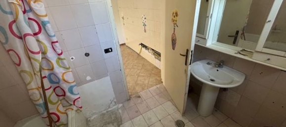 4 rooms Duplex in Mercato San Severino, Italy No. 272363 8