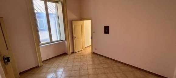 4 rooms Duplex in Mercato San Severino, Italy No. 272363 5