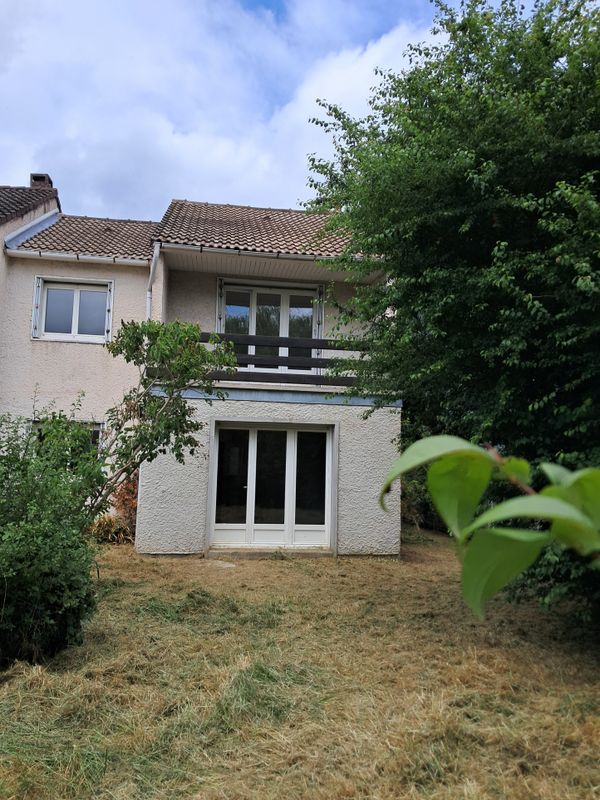 3 bedrooms House in Lesigny, France No. 186858