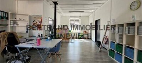 136m² Commercial property in Luneville, France No. 93914 4