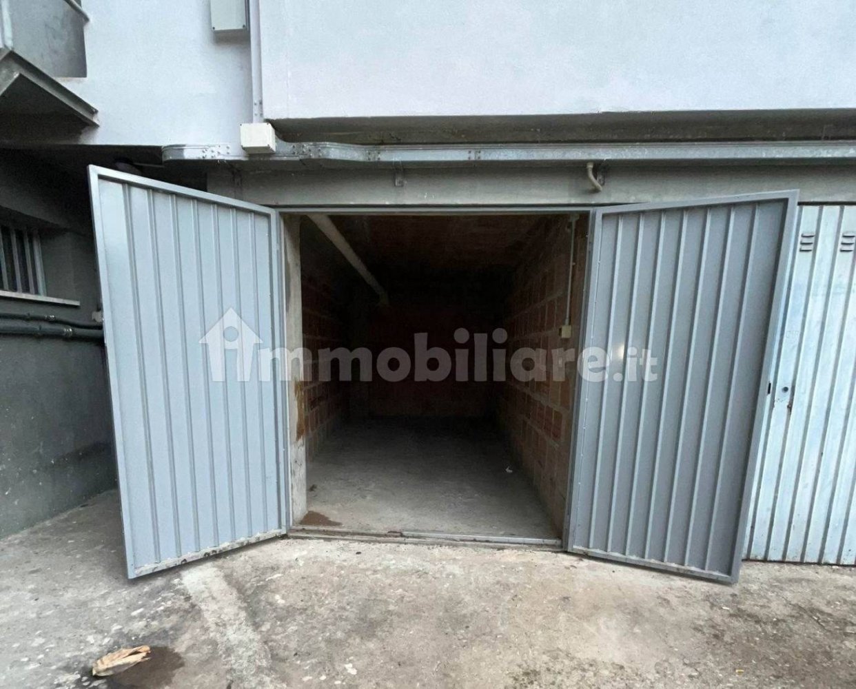 7m² Garage in Modena, Italy No. 103060