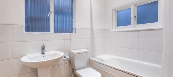 2 bedrooms Maisonette in London, United Kingdom No. 13971 5