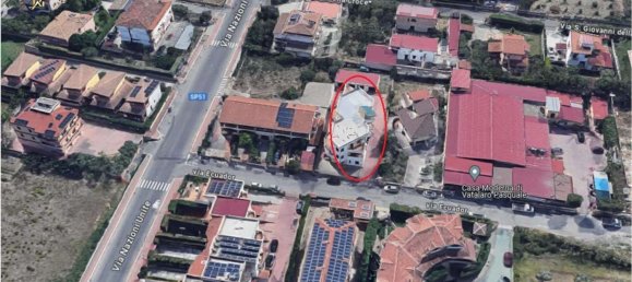 Квартира с 6 комнатами в Кротоне, Италия № 183004 25