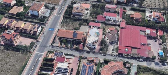 Квартира с 6 комнатами в Кротоне, Италия № 183004 19