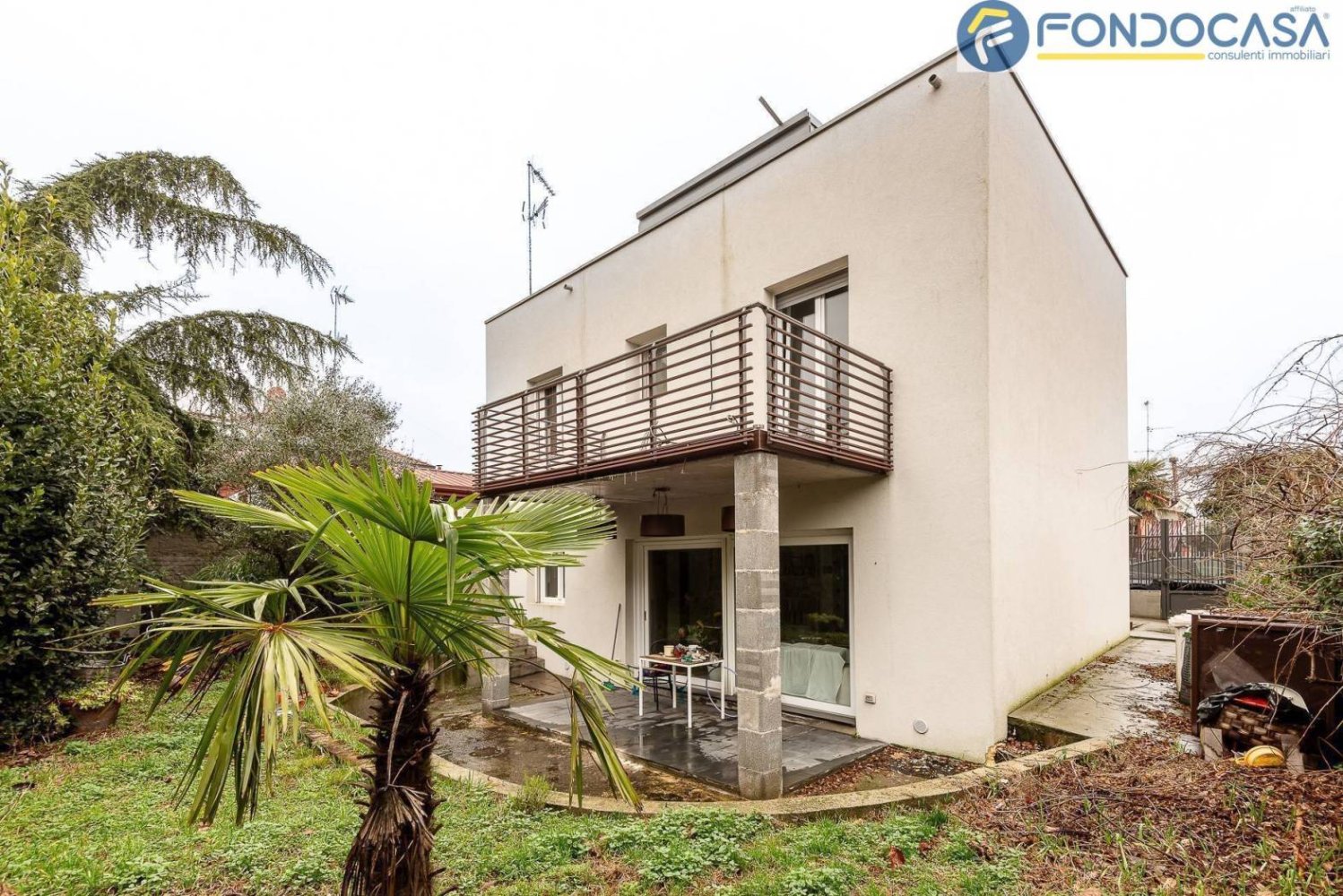 3 Schlafzimmer Villa in Milan, Italy, Nr. 383230