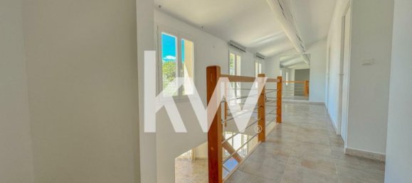 Villa de 3 dormitorios en Nimes, France No. 294394 10