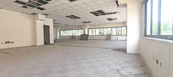 3100m² Warehouse in Roccabascerana, Italy No. 381684 25