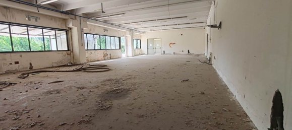 3100m² Warehouse in Roccabascerana, Italy No. 381684 23