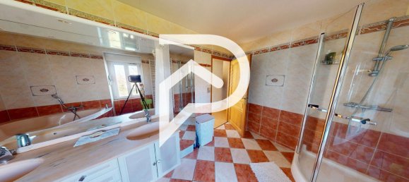 3 bedrooms House in Four, France No. 198156 12