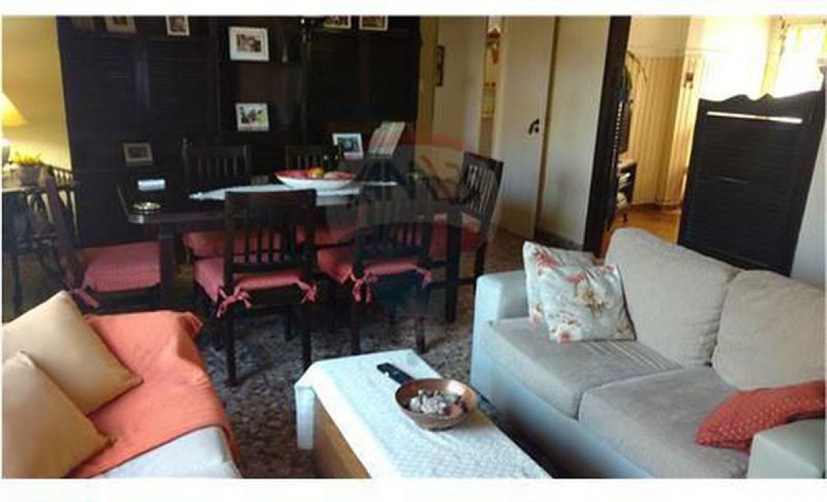 Apartamento de 2 dormitorios en General San Martín, Argentina No. 20263