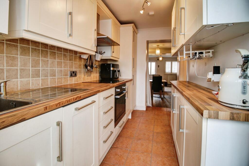 2 bedrooms House in Sevenoaks, United Kingdom No. 10790