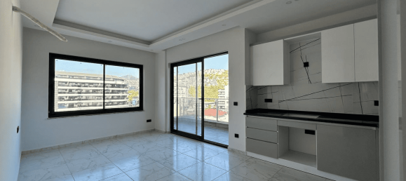 Apartamento 1+1 em Kargicak, Turkey N.º 3118 4