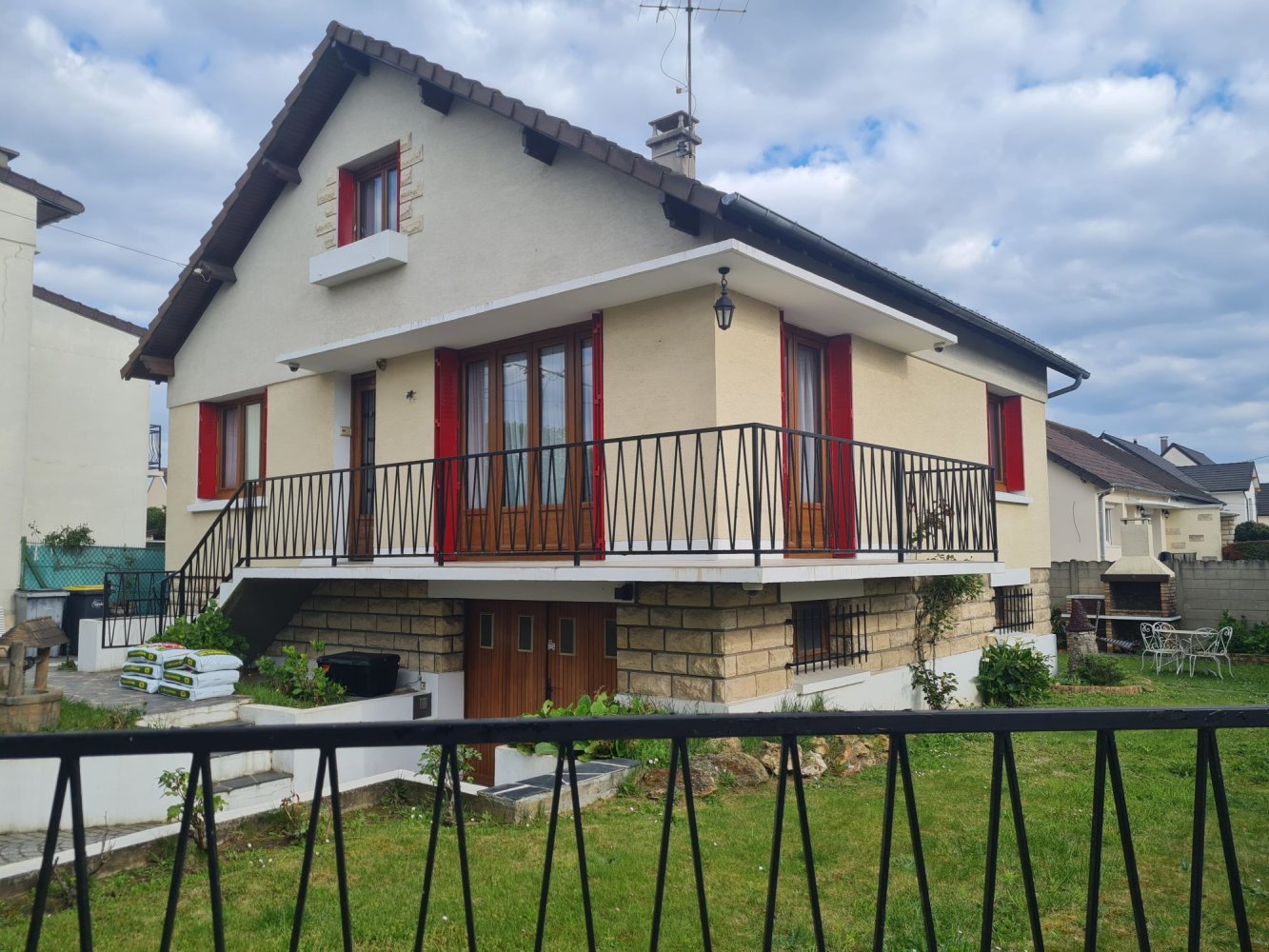 3 bedrooms House in Goussainville, France No. 172903