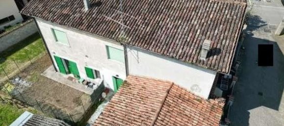 3 bedrooms House in Fiesco, Italy No. 373770 2