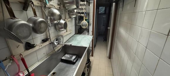 Коммерческая недвижимость с 1 комнатой в Рим, Италия № 257648 11