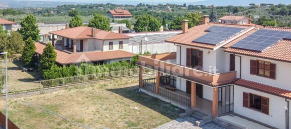 Вилла с 3 спальнями в Витербо, Италия № 343763 2