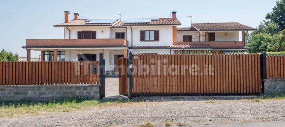 Вилла с 3 спальнями в Витербо, Италия № 343763 5