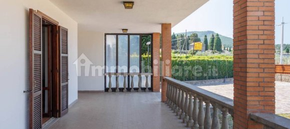 Вилла с 3 спальнями в Витербо, Италия № 343763 15