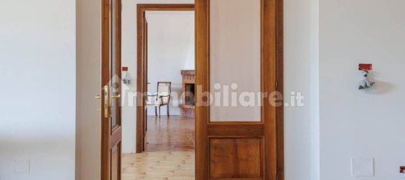 Вилла с 3 спальнями в Витербо, Италия № 343763 21