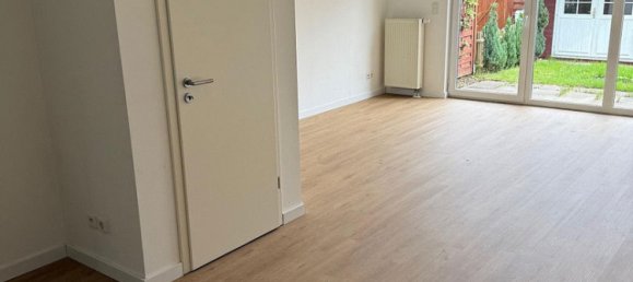 4 bedrooms Townhouse in Stade, Germany No. 310077 3