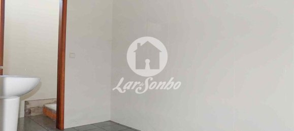 1106m² Warehouse in Vila Nova de Famalicao, Portugal No. 61659 6