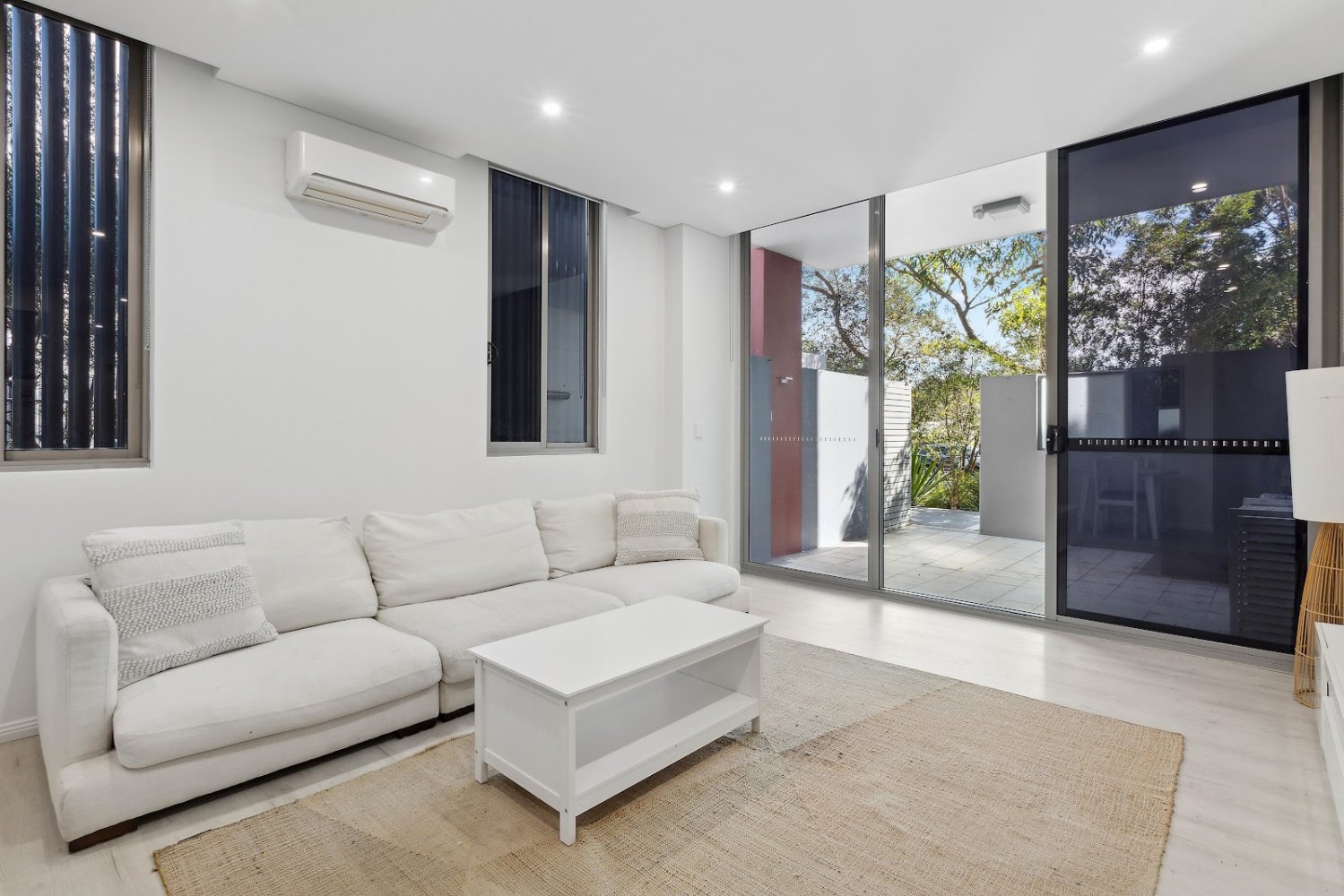 Квартира с 2 спальнями в Warriewood, Австралия № 280