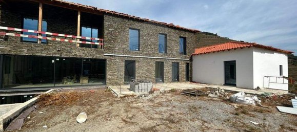 Casa de 9 dormitorios en Sabrosa, Portugal No. 189243 3