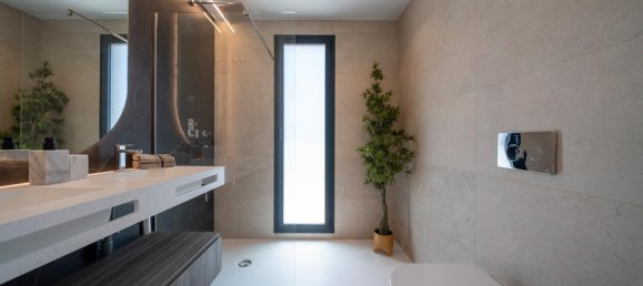 Villa de 4 dormitorios en Finestrat, Spain No. 12853 12