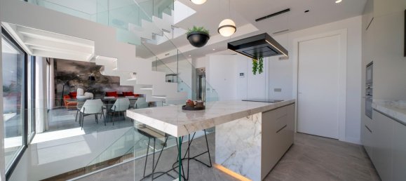 Villa de 4 dormitorios en Finestrat, Spain No. 12853 6