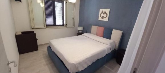 Дом с 5 комнатами в Розолини, Италия № 253319 3