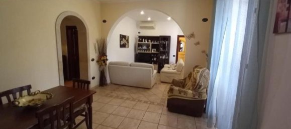 Дом с 5 комнатами в Розолини, Италия № 253319 5