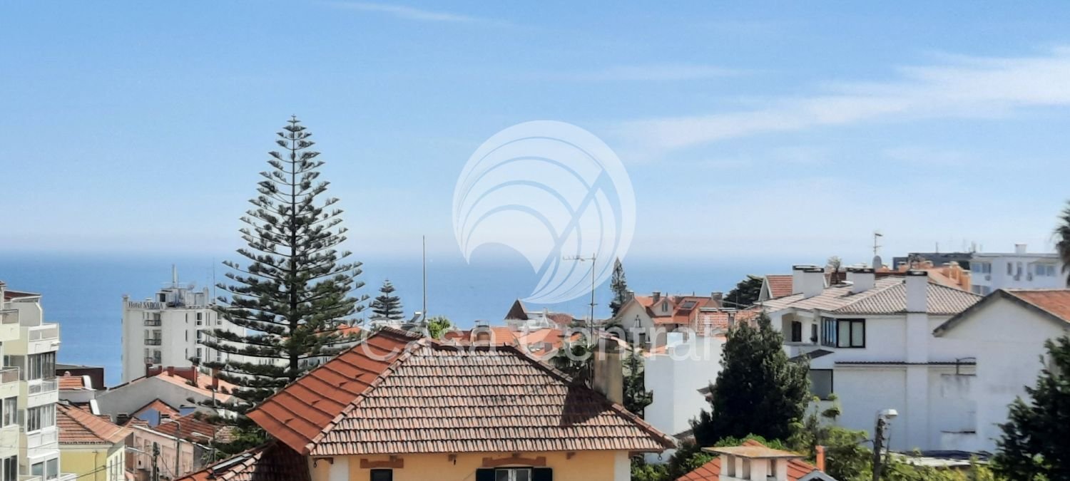 3 bedrooms Penthouse in Cascais, Portugal No. 11923