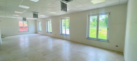 230m² Office in Monza, Italy No. 71637 19
