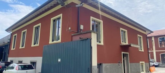 230m² Office in Monza, Italy No. 71637 27