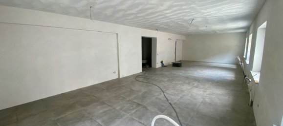 230m² Office in Monza, Italy No. 71637 13