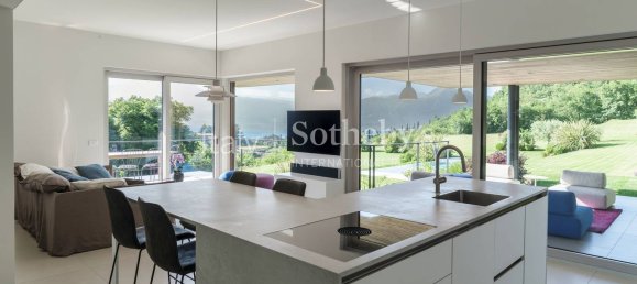 12 rooms Villa in Torri del Benaco, Italy No. 85171 20