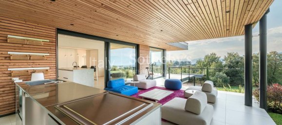 12 rooms Villa in Torri del Benaco, Italy No. 85171 15