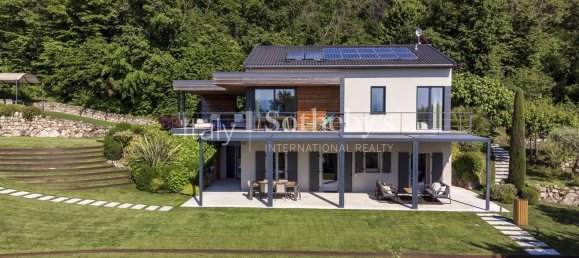 12 rooms Villa in Torri del Benaco, Italy No. 85171 11