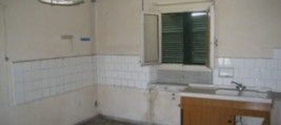 Casa de 13 habitaciónes en Massarosa, Italy No. 207682 7