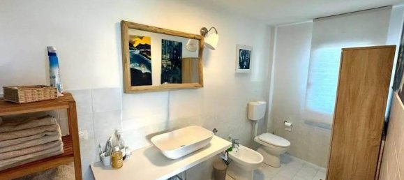 5-salle Appartement à La Spezia, Italy No. 28854 6