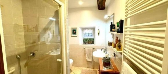 5-salle Appartement à La Spezia, Italy No. 28854 10