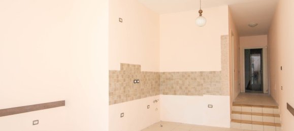 Квартира с 3 комнатами в Монтегридольфо, Италия № 274931 3