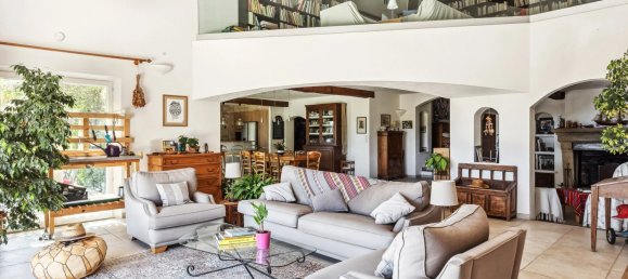 6 bedrooms Villa in Grasse, France No. 1426 4
